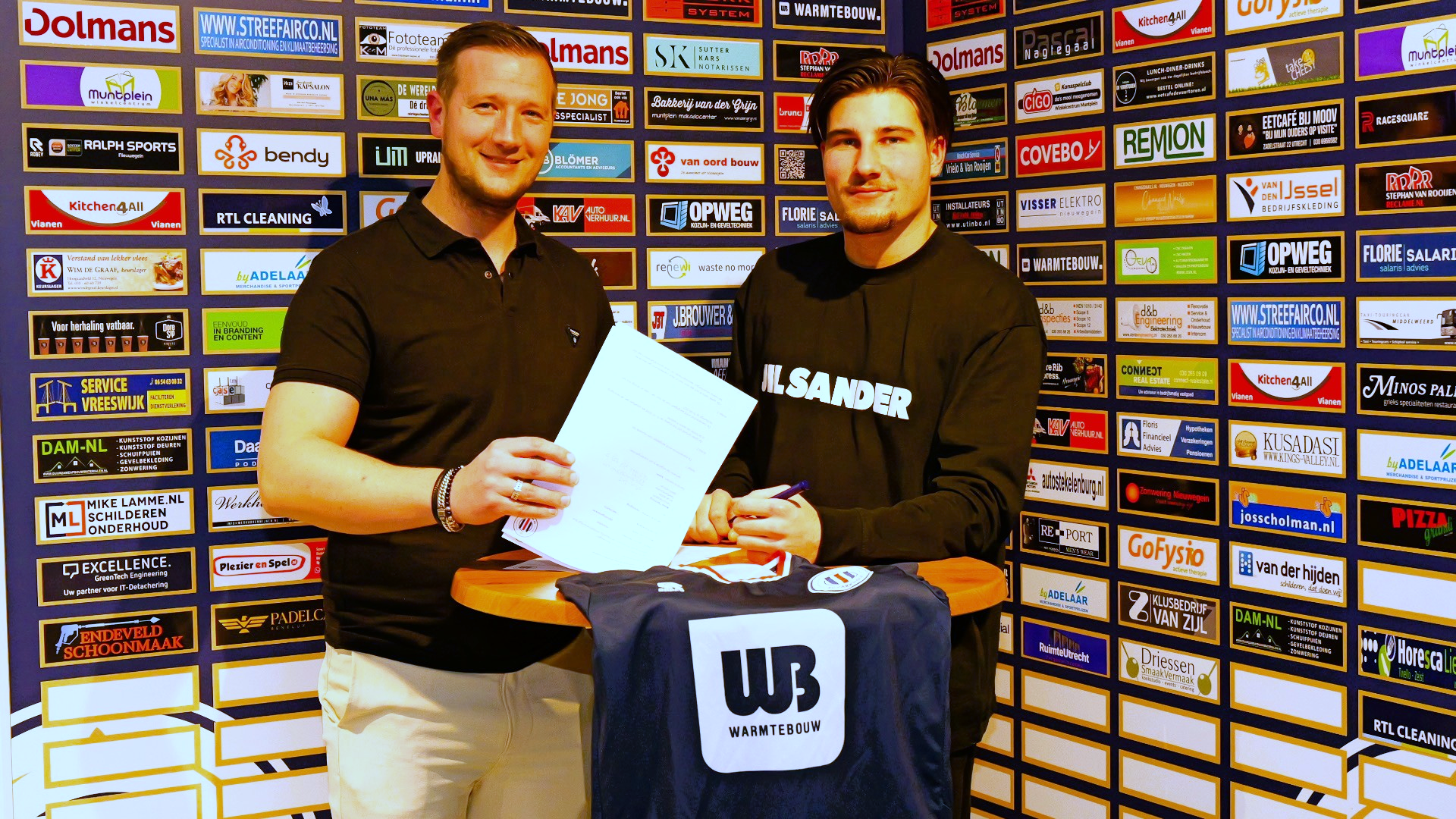 Doorstroming vanuit de opleiding: Moss Temming naar eerste elftal